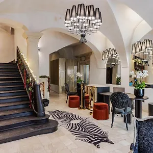 5* Hotel Unicus Palace Old Town - Destigo