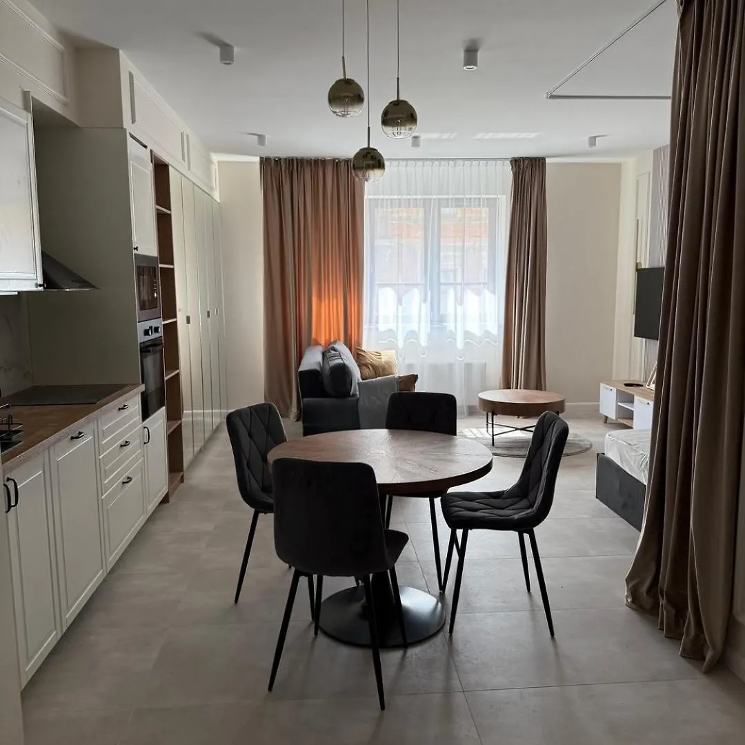 Househost Apartment Smolensk Elegant Studio Ac Lift Security Krakow