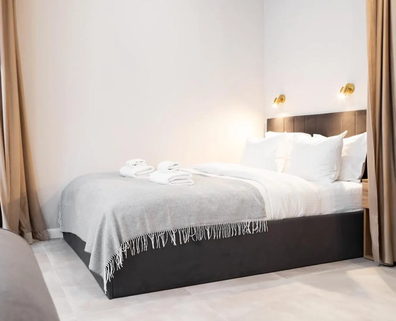 Househost Apartment Smolensk Elegant Studio Ac Lift Security Krakow