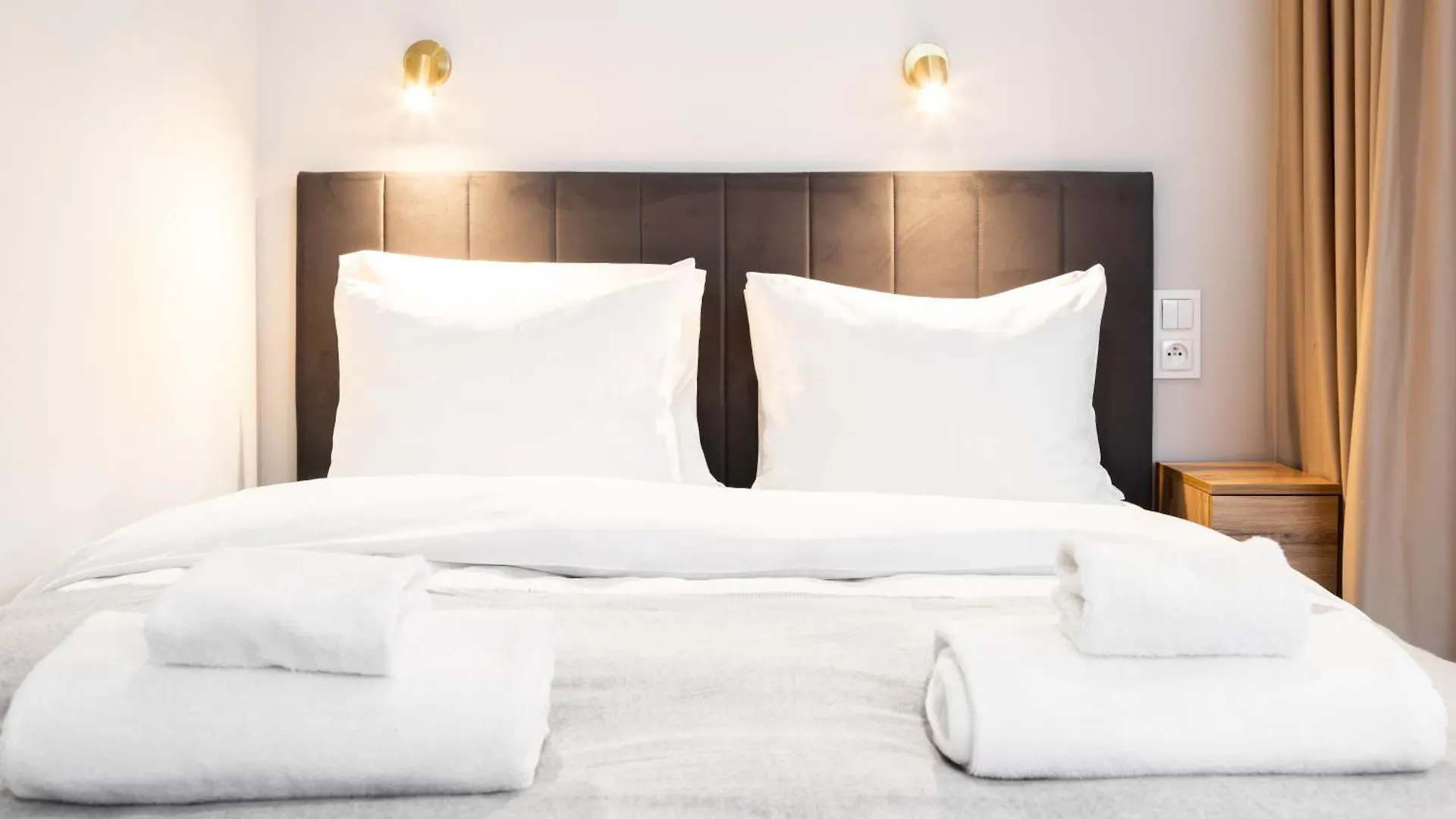 Househost Apartment Smolensk Elegant Studio Ac Lift Security 크라쿠프 폴란드